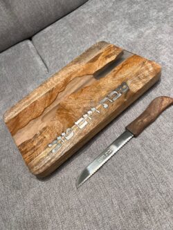 מגש חלה עץ מנגו טבעי עם אפוקסי