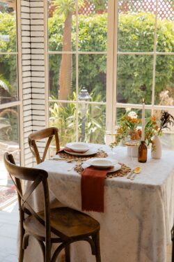 ⁦מפת שולחן | מאלי ברונז זהב⁩ – תמונה ⁦2⁩