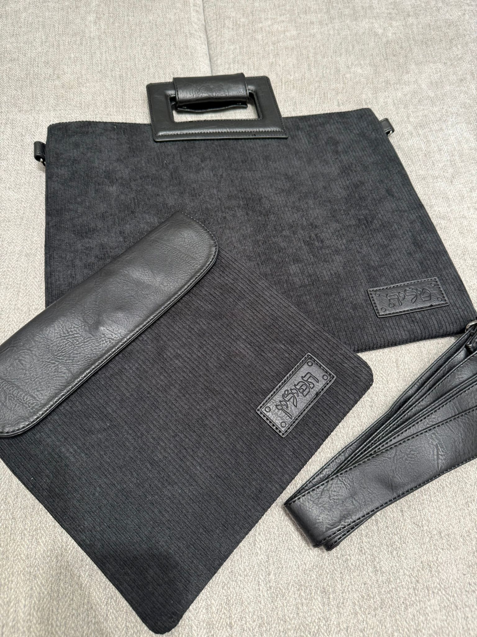 WhatsApp Image 2024-11-25 at 01.13.52 כיסוי טלית ותפילין דגם 125 – תמונה 1