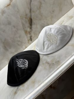 ⁦כיפה קטיפה דגם האש שלי⁩ – תמונה ⁦2⁩