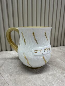 נטלה מהודרת פוליריזן שיש זהב