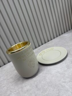 ⁦כוס קידוש בורא פרי הגפן | בטון גוון קרם⁩ – תמונה ⁦2⁩